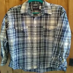 Men's Wrangler plaid shirt size 16 1/2×35